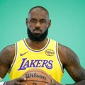 Lebron propušta cele pripreme Lejkersa