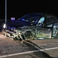 Jeziv sudar 2 BMW-a na putu između Novog Pazara i Raške: Otpali točkovi, delovi rasuti po kolovozu