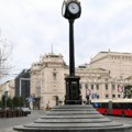 Prestonica dobila novi simbol: "Beogradski sat" na Trgu republike (foto)