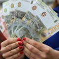 Prosečne plate u državnim ustanovama veće nego kod privatnika: Najbolje plaćeni zaposleni u administraciji
