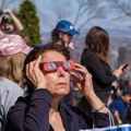 Pomračenje Sunca danas se vidi iz Srbije: Izbegnite ovu opasnu grešku kada ga fotografišete telefonom