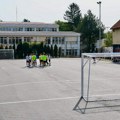 Obnovljen teren OŠ „Stefan Nemanja“ u Nišu: Za školska i sportska igrališta 250 miliona dinara tokom tri godine