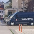Novi Sad dočekuje Aleksandra Vučića uz rekordan broj policajaca: Žandarmerija i Interventna na svakom ćošku, centar blokiran…