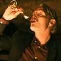 Šta glumci zapravo piju u filmovima folirajući alkohol