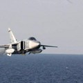 Moćni ruski bombarder upao u zasedu: Ukrajina pogodila Su-24 kod Zmijskog ostrva? Spasilački helikopter nije našao…