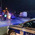 Teška saobraćajna nesreća u Vinči: U sudaru 2 automobila povređena dvojica muškaraca (foto)