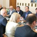 Šta je sve dogovoreno na sastanku prosvetnih sindikata s premijerom Vučevićem
