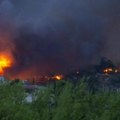 Plamen se širi nebom: Zapalilo se šumsko područje u predgrađu Atine (foto, video)