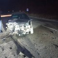 Žestok sudar kod Kokinog broda: Smrskana vozila, automobil završio na krovu FOTO