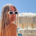 Vesna Đogani u 5. deceniji žari i pali na plaži u Crnoj Gori, a potrebna je samo čvrsta odluka da i vi imate telo kao ona
