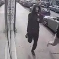 Razbili staklo, pa se uplašili i pobegli: Pojavio se snimak pokušaja pljačke zlatare u Zemunu (Video)