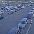 (Foto) Počele gužve na granicama! Kolone na Batrovcima, a ovo je alternativa: Evo kako je na ostalim prelazima