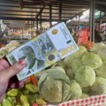 Jabuke i do 400 dinara kilogram, krompir 150, a pasulj i do 1.700! Cene voća i povrća variraju na pijacama u Novom Pazaru