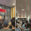 Drama na aerodromu trajala dva sata: Srbi preživeli "pakao", dok sa EU pasošima nema problema