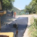 Sanacija kolovoza u Gradskoj ulici (foto)