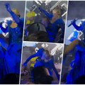 "Nisi bio na Breninom koncertu ako nije pala pred tobom" Lepa Brena podigla nogu i pala na bini, skočili da joj pomognu, a evo…