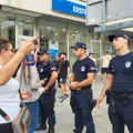 SNS pristalice u Užicu napale građane pred Vučićev dolazak