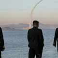 Severna Koreja lansirala projektil, premijerka Japana uputila hitno upozorenje!