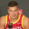 (Video) Bogdanović predstavljen u Hjustonu: Otkrio zbog čega je zadužio novi broj na dresu