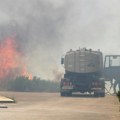 „Puno je dima i pepela, gori bukvalno sve“: Potresni prizori iz Dalmacije, meštani uz vatrogasce gase vatrenu stihiju