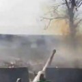 Ruski tenkovi u napadu Munjevit udar na neprijateljsko uporište na jednom od ključnih pravaca (video)