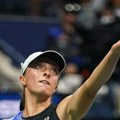 Najbolja teniserka sveta Iga Švjontek eliminisana u osmini finala Ju-Es opena