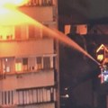 Dve osobe nastradale u požaru u soliteru na Lepeničkom bulevaru u Kragujevcu: Troje povređenih preveženo u Klinički centar
