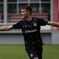 (POLUVREME) Voždovac-Partizan: Ne tako zanimljiv fudbal na Krovu, ‘crno-beli’ vode pogotkom Baždara! (foto) (video)