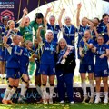 Fudbalerke Čelsija peti put uzastopno šampionke Engleske: U meču kojim su obezbedile titulu ubedljivo slavile nad Junjetedom