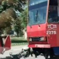 Saobraćajna nesreća kod autobuske stanice Sudarili se tramvaji (video)