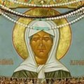 Veliku svetiteljku danas slave i Srbi i Rusi Sveta Matrona Moskovska leči i izbavlja iz nevolje svakoga ko ispoštuje ovaj…