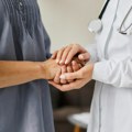 SAD: Izbijanje salmonele povezano s krastavcima proširilo se na 18 država