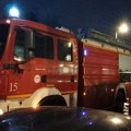 Požar na Zvezdari: Kulja crni dim iz objekta, vatrogasci se bore sa stihijom