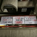 Studenti Filozofskog u Novom Sadu traže pomoć: Dekan zamenio bravu, preti disciplinskim postupcima