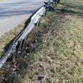 Na mestu teške nesreće na auto-putu Novi Sad polomljena ograda: Saobraćaj teče neometano (VIDEO)