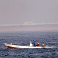 Strah od ekološke katastrofe: naftni tanker oštećen projektilom u blizini Omana
