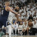 Ameri su zapanjeni: Ovo što je Nikola Jokić bez lopte uradio najboljem defanzivcu NBA lige - nisu mogli ni da sanjaju (video)