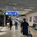 Carinik osumnjičen da je uzeo 1.500 evra putniku na beogradskom aerodromu da mu ne bi kontrolisao prtljag