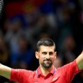 Lude scene na teniskom terenu: Novak Đoković dobio masažu usred meča (foto)