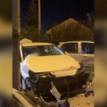 Pijan napravio karambol u Rakovici: Udario u dva automobila, delovi vozila svuda po putu (video)