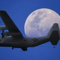 Američka mornarica kumovala: Novi avioni Sudnjeg dana E-130J imaće nadimak Feniks II