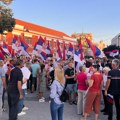 SNS očekivala 5.000 ljudi, došlo upola manje