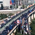Drama na Gazeli! Zapalio se autobus usred beogradskog špica, saobraćaj u smeru ka Nišu potpuno paralisan: Hitne službe na…
