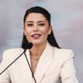 Ko je atraktivna Grkinja Afroditi Latinopulu? Izbacili je iz stranke, živela u bakinoj kući, a sada šokirala Evropu