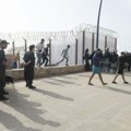 Hiljade migranta i dalje na ulicama Seute; Vlada planira veliki premeštaj
