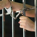 Uhapšeno 13 zatvorskih čuvara optuženih za mučenje maloletnika