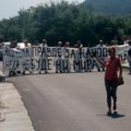 Nova blokada puta u Kuršumliji, bivši radnici traže svoj novac
