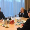 „13 godina izdaje“: „Ogledalo svega što je SNS učinio na Kosovu – od gašenja institucija do gašenja nade“