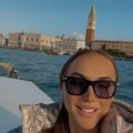 Sve sija oko goge Sekulić! Pevačica uživa u Veneciji: Luksuzno putovanje kao iz snova, morate pogledati ove kadrove