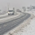 Mećava okovala sela u Šumadiji! Vozači ne vide prst pred okom, nadležni poslali hitan apel građanima